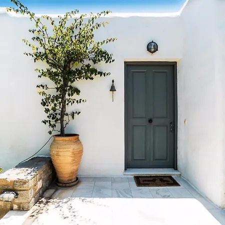 3 Bedrooms House At Isterni 500 M Away From The Beach With Sea View Shared Pool And Balcony * Parikia (Paros)