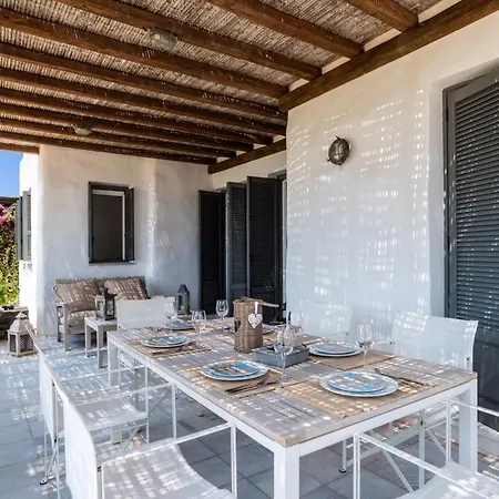 3 Bedrooms House At Isterni 500 M Away From The Beach With Sea View Shared Pool And Balcony * Parikia (Paros)