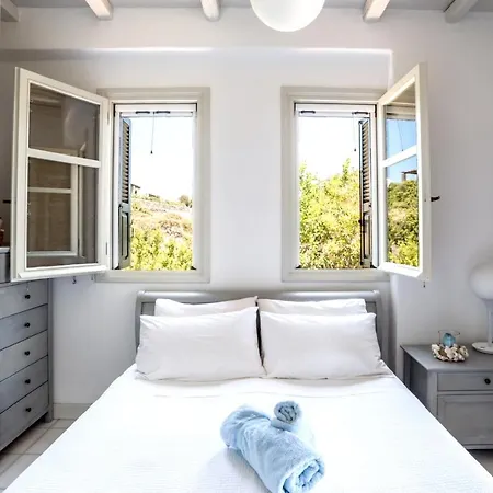 3 Bedrooms House At Isterni 500 M Away From The Beach With Sea View Shared Pool And Balcony * Parikia (Paros)